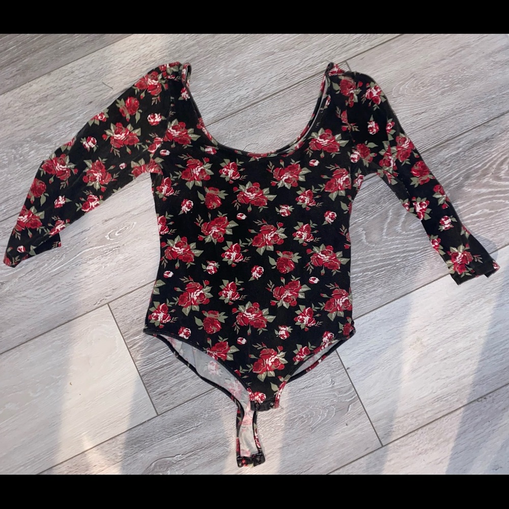 black & red rose quarter sleeve bodysuit